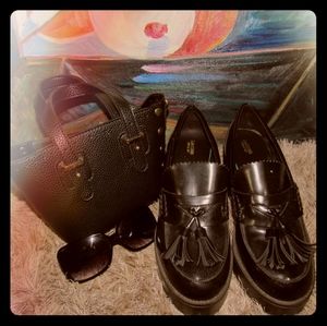 Mossimo 90's platform shiny patent shoes